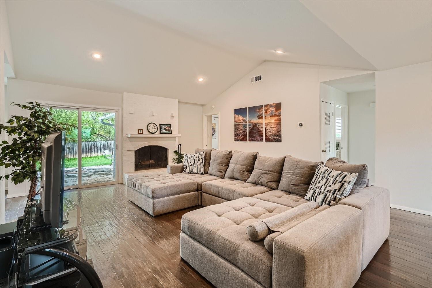 6614 Ashland Dr, Austin, TX 78723