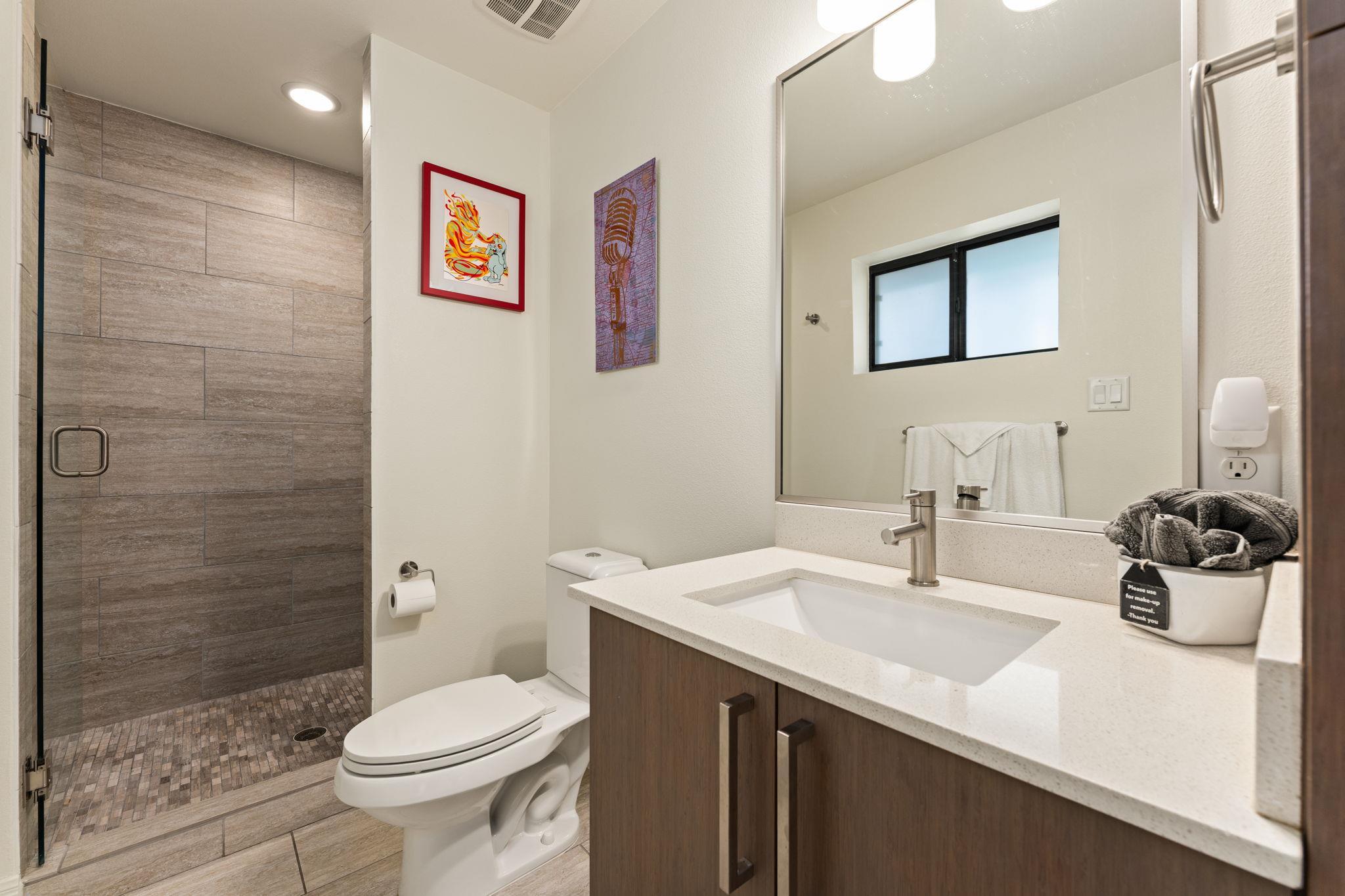 1706 Canterbury St, Austin, TX 78702