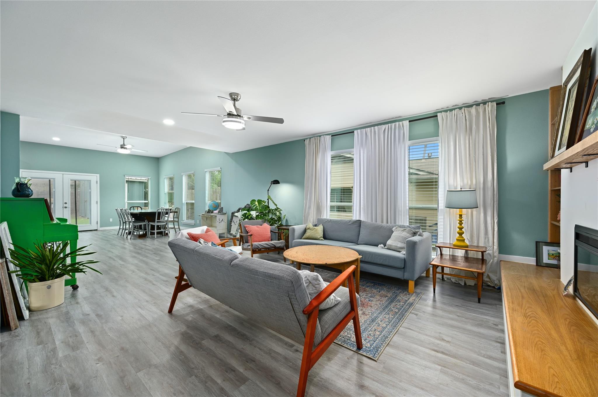 7317 Shadywood Dr, Austin, TX 78745