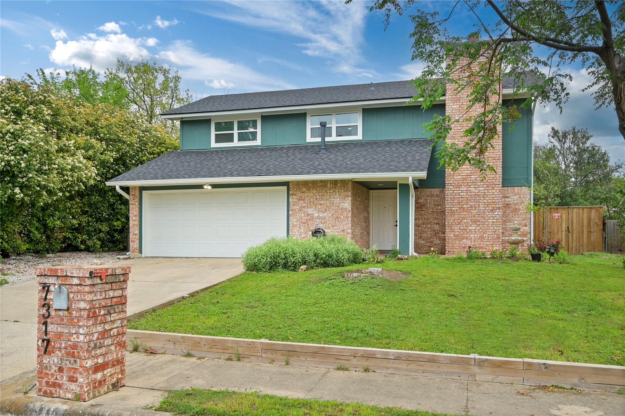 7317 Shadywood Dr, Austin, TX 78745