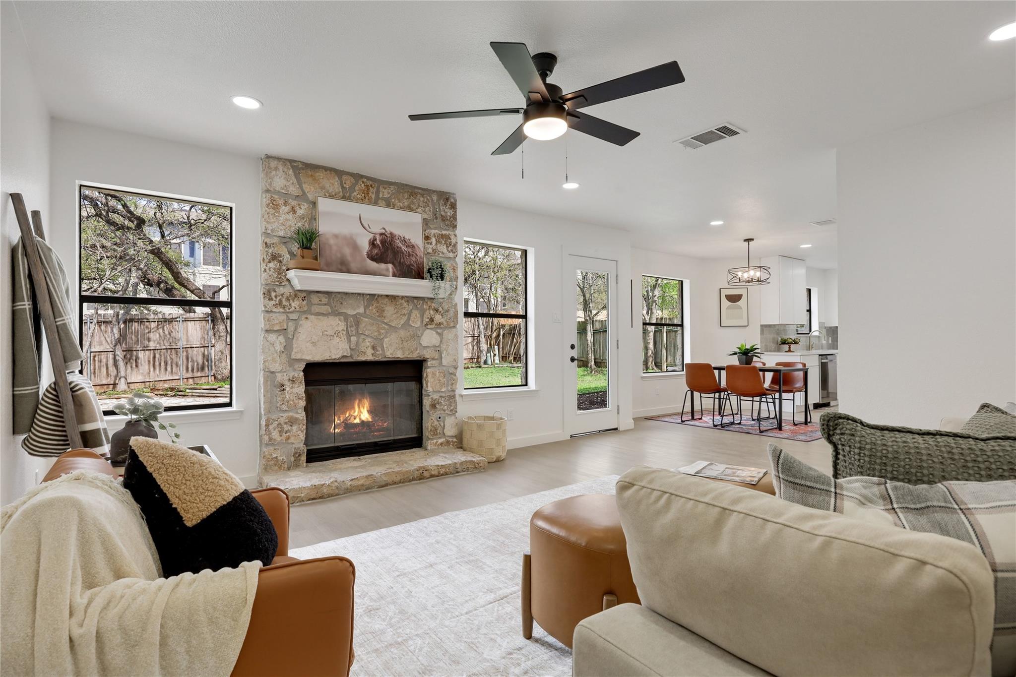 13265 Kerrville Folkway Dr, Austin, TX 78729