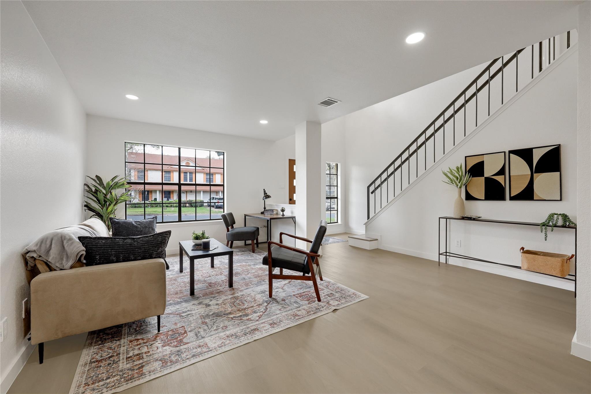 13265 Kerrville Folkway Dr, Austin, TX 78729