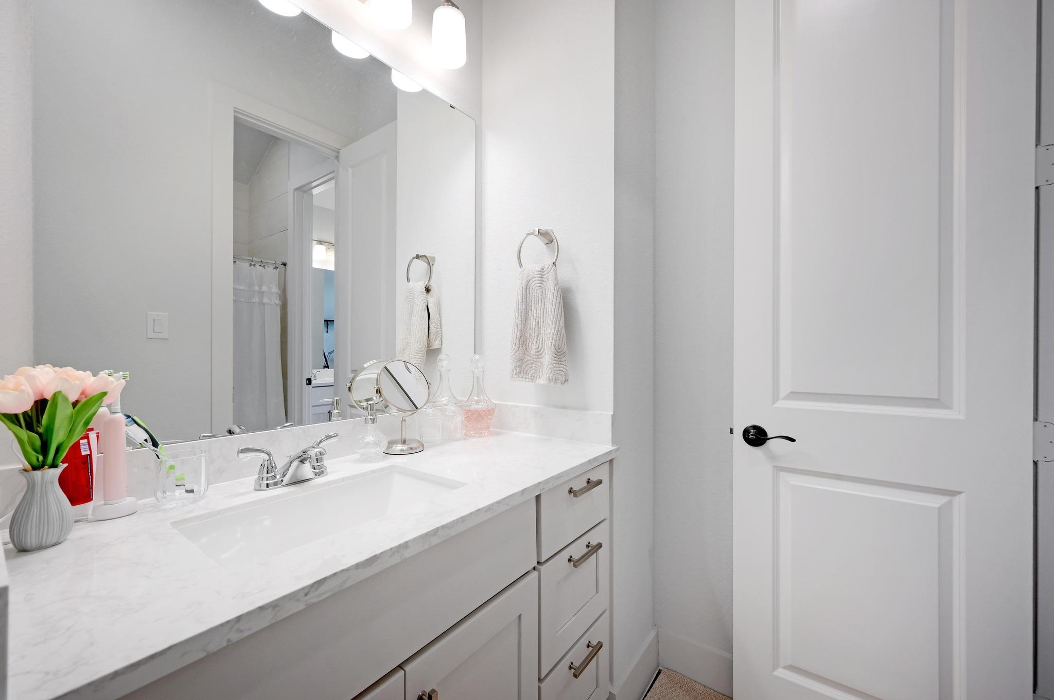 132 Lambs Ear Path, San Marcos, TX 78666