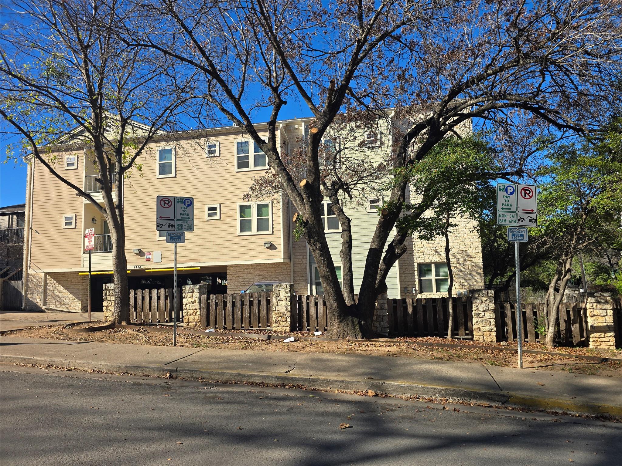 2414 Longview St # 205, Austin, TX 78705