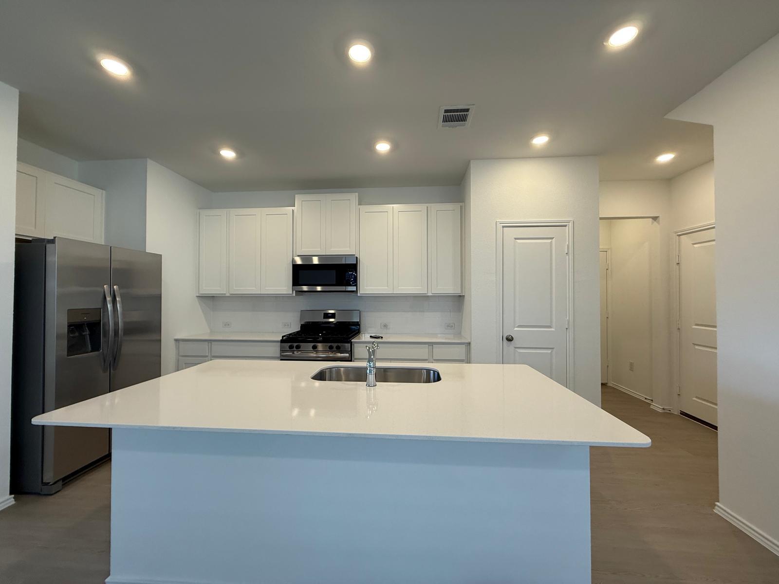 962 Soapstone Pass, Maxwell, TX 78656