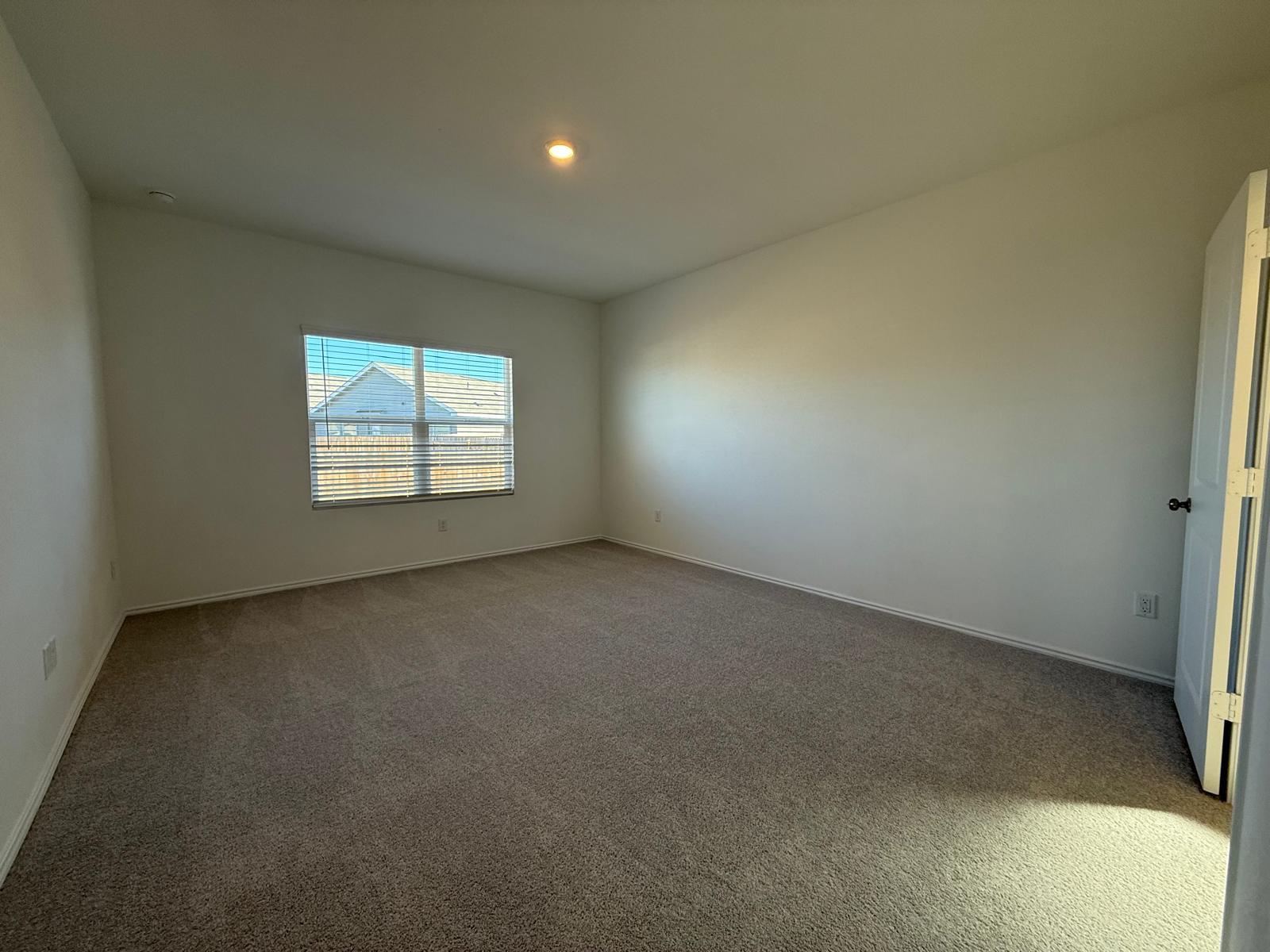 962 Soapstone Pass, Maxwell, TX 78656