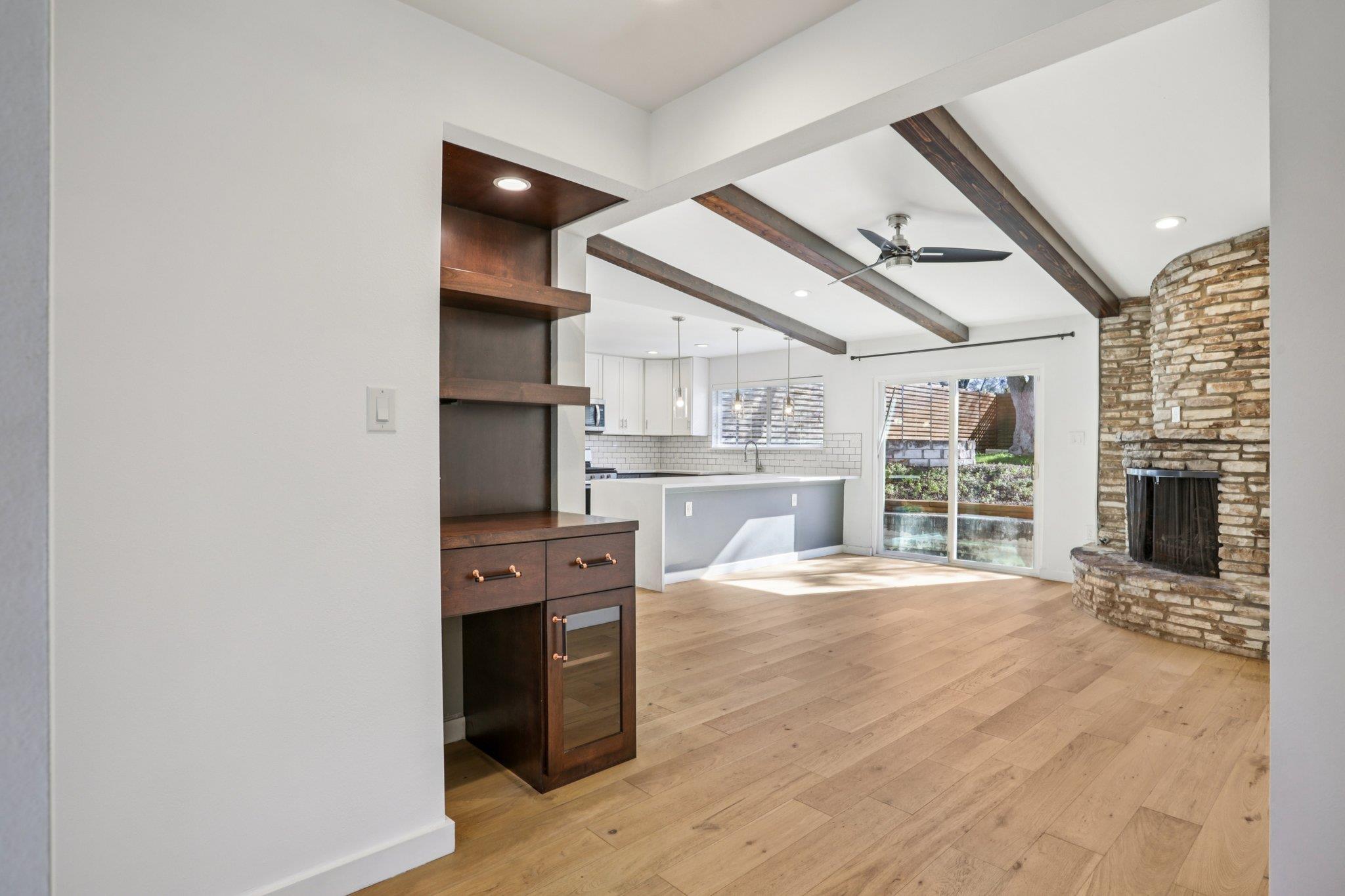 7205 Twisted Oaks Dr, Austin, TX 78745