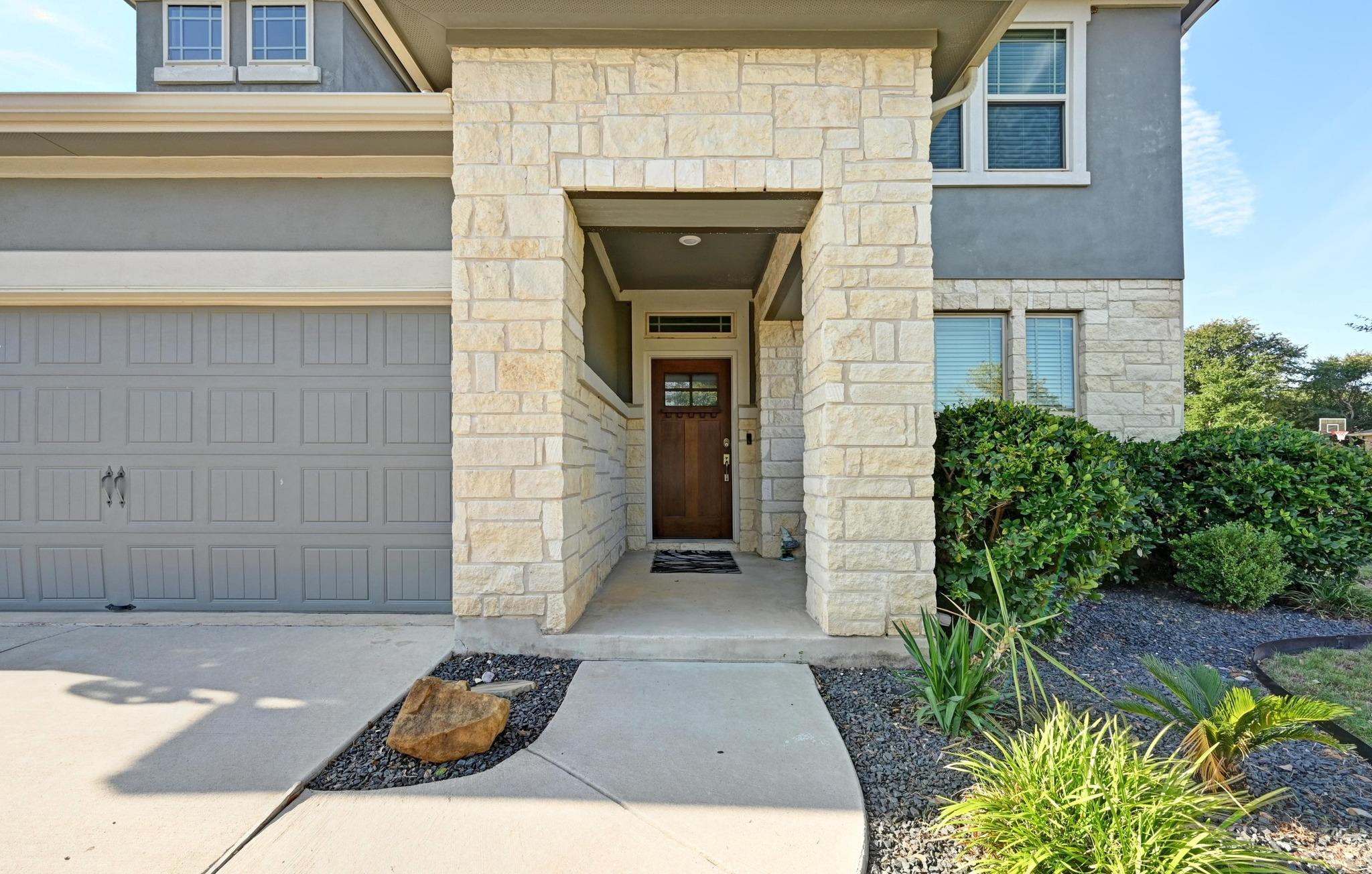 703 Patriot Dr, Buda, TX 78610