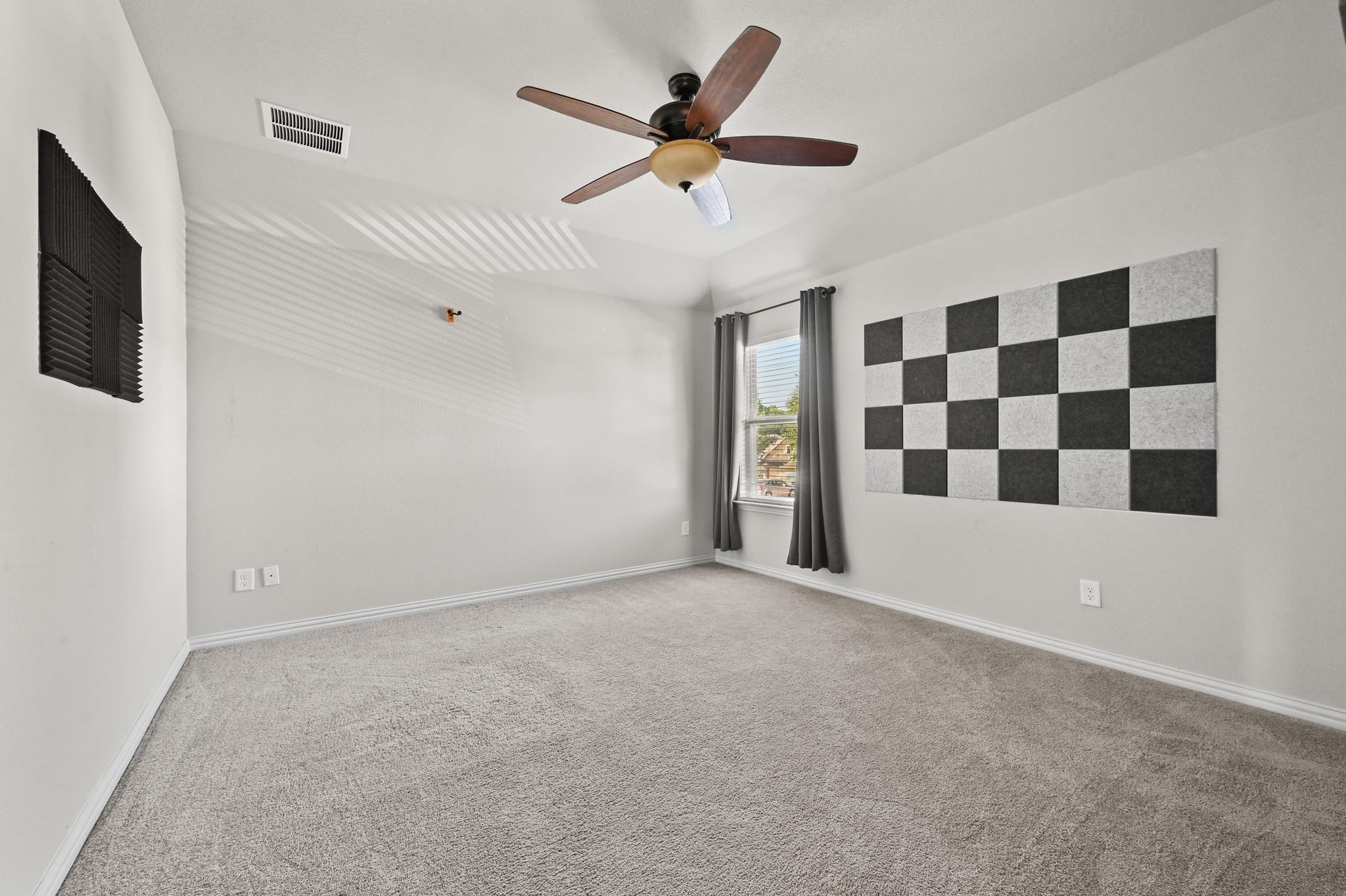 703 Patriot Dr, Buda, TX 78610