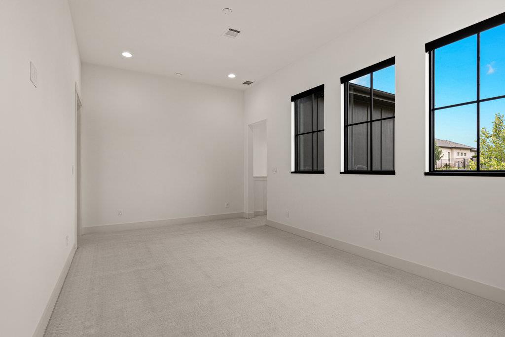 494 Primo Fiore Ter, Austin, TX 78738