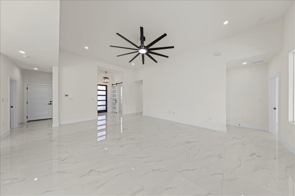 809 FM 467, Seguin, TX 78155