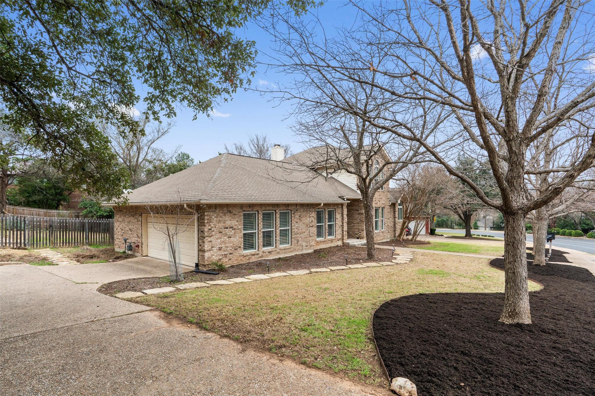 10648 Floral Park Dr, Austin, TX 78759