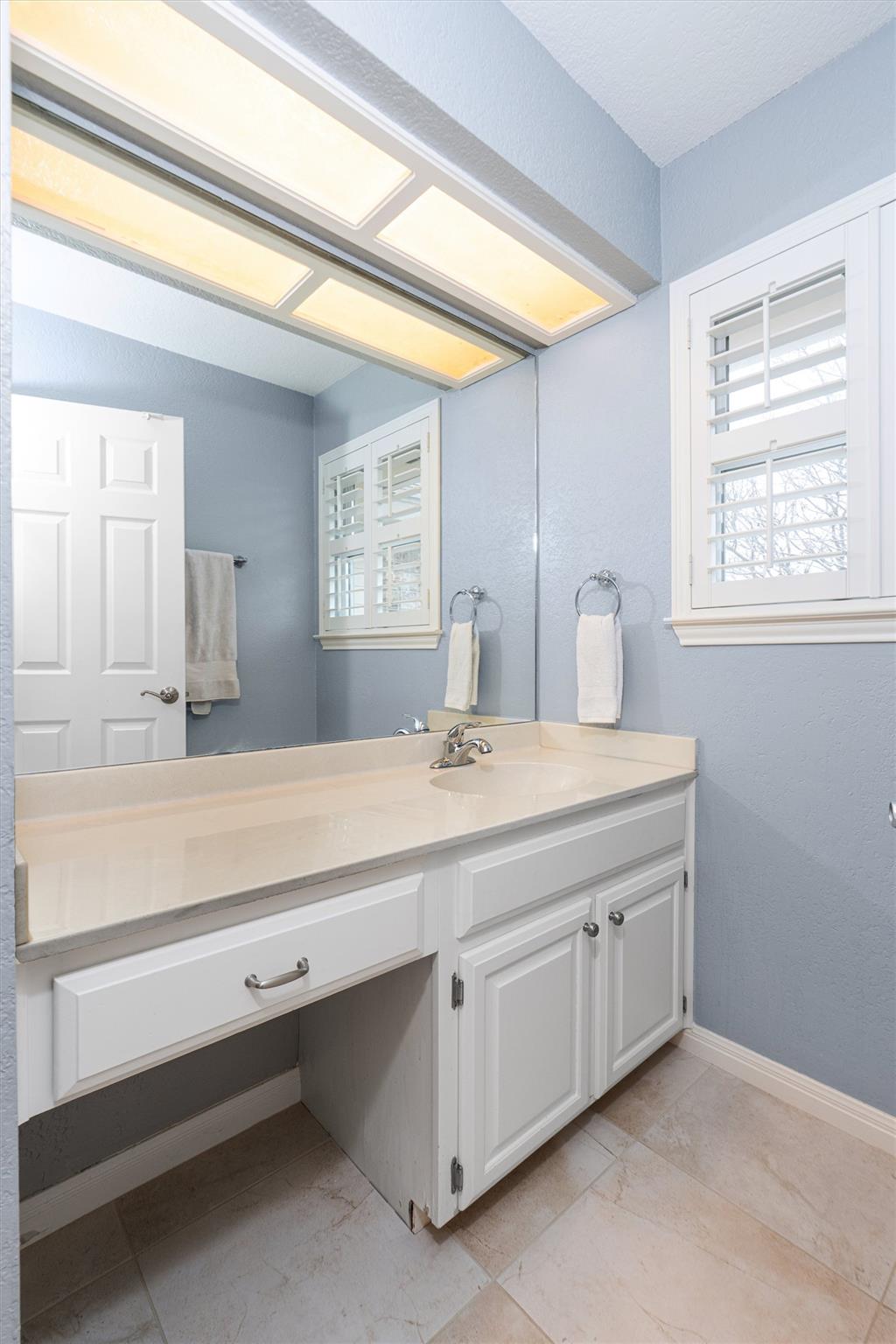 10648 Floral Park Dr, Austin, TX 78759