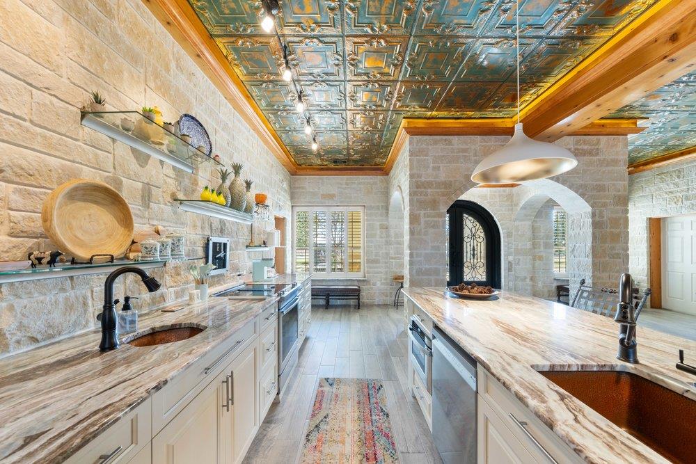 1694 County Road 102, Llano, TX 78643