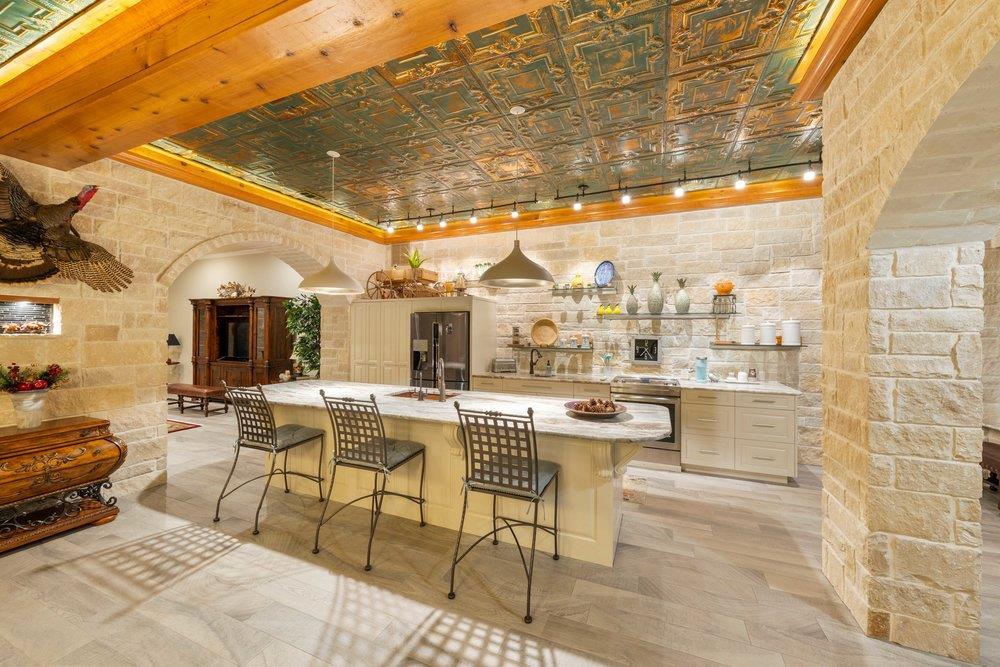 1694 County Road 102, Llano, TX 78643