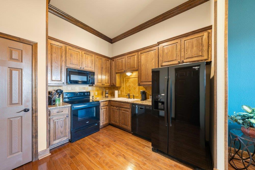 1694 County Road 102, Llano, TX 78643