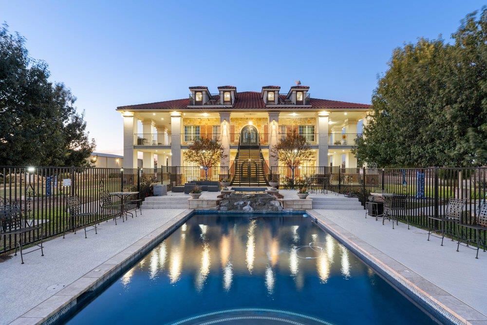 1694 County Road 102, Llano, TX 78643