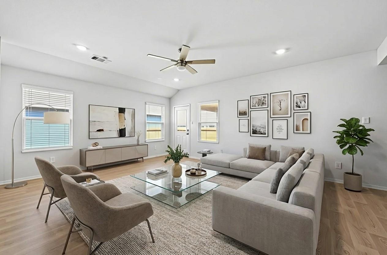 1806 Windsor Blvd, Lockhart, TX 78644