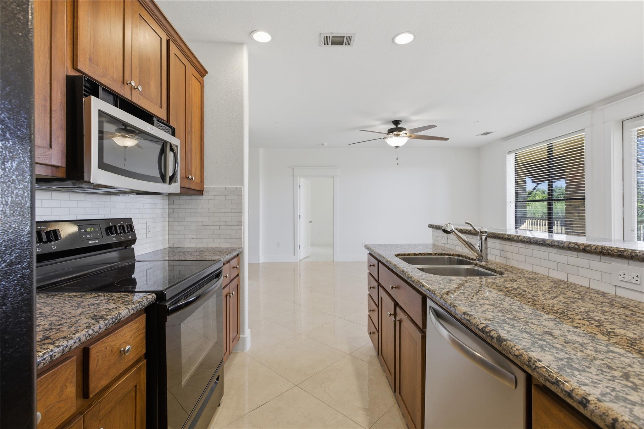 17700 Edgewood Way # 101, Jonestown, TX 78645