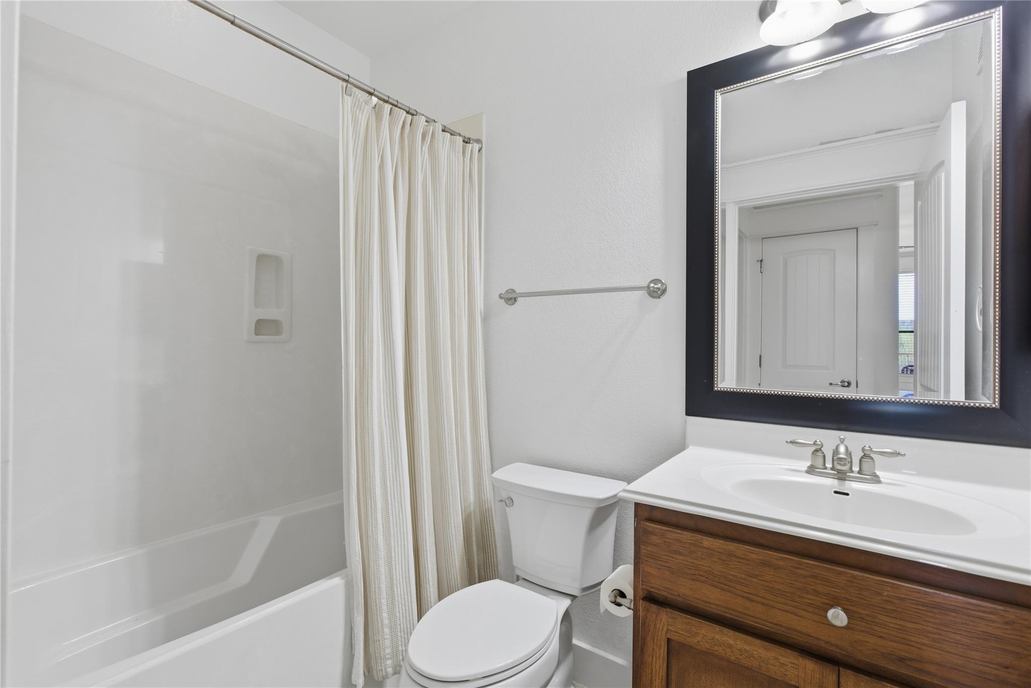 17700 Edgewood Way # 101, Jonestown, TX 78645