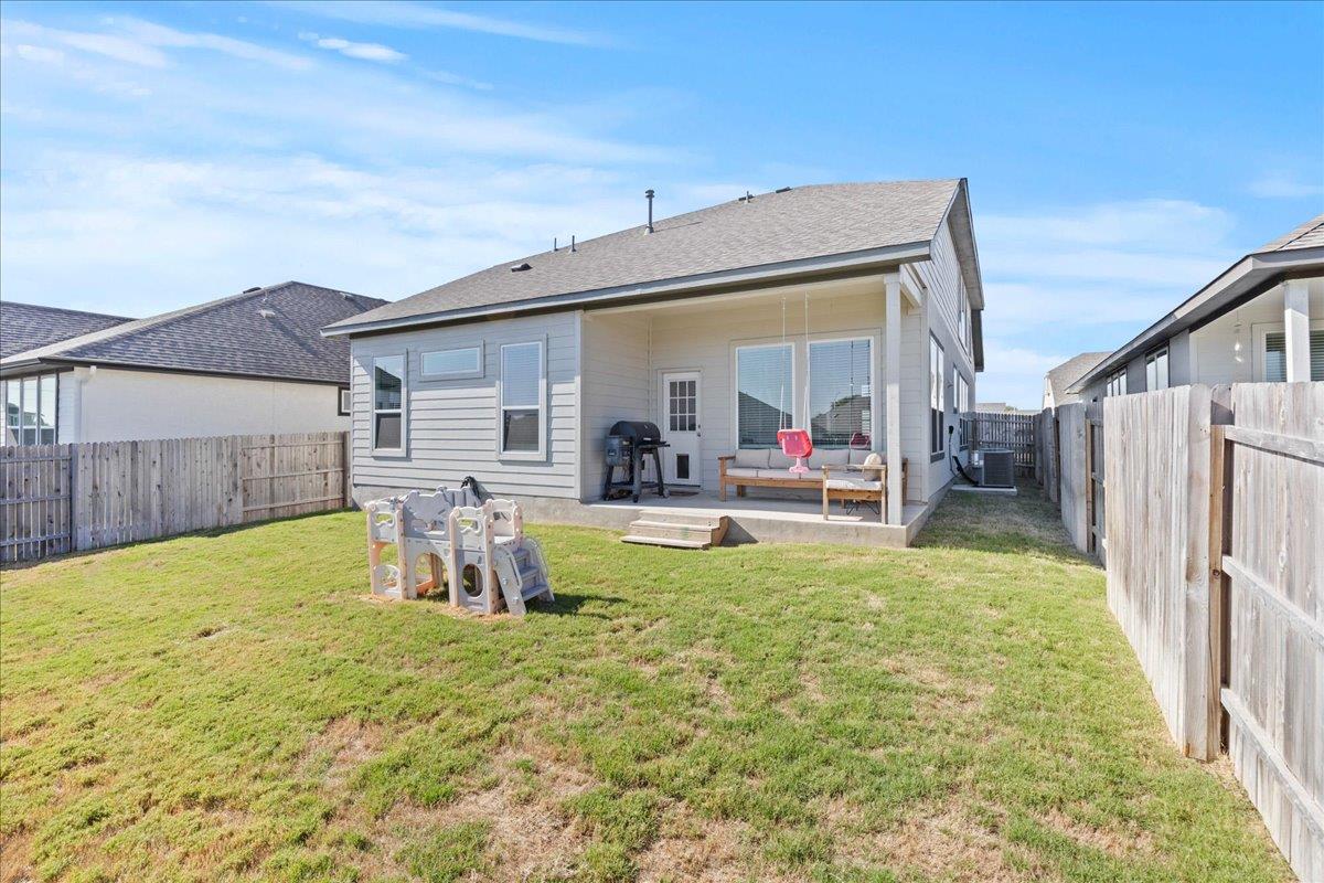 1027 Haystack, New Braunfels, TX 78130