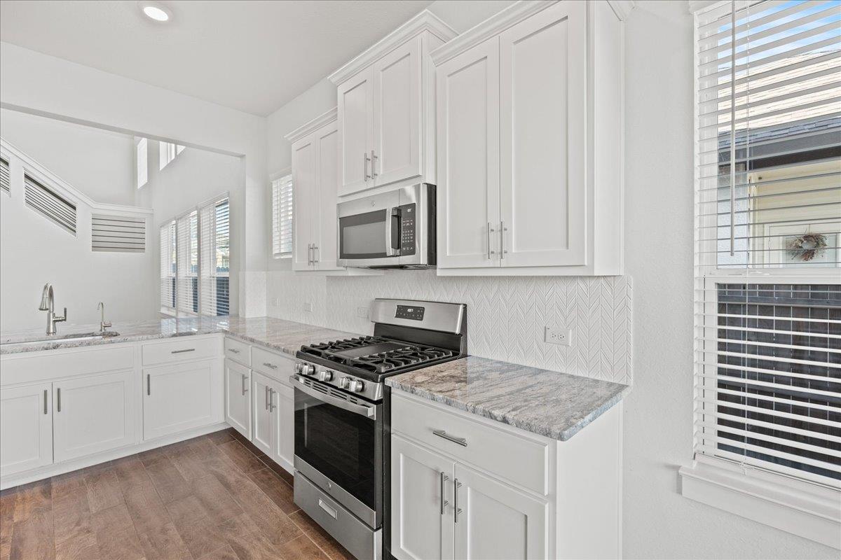 1027 Haystack, New Braunfels, TX 78130