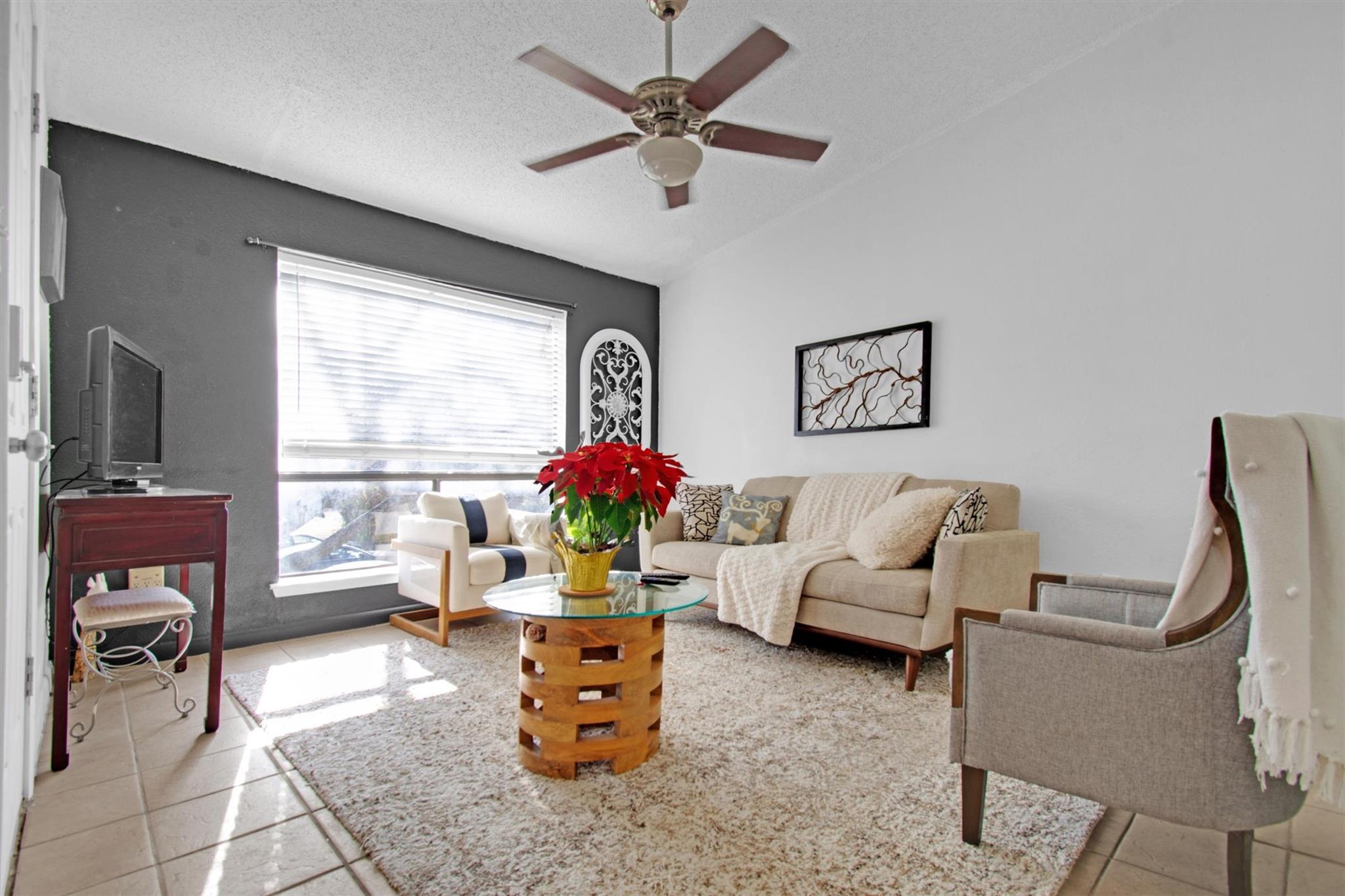 1705 Crossing Pl # A109, Austin, TX 78741