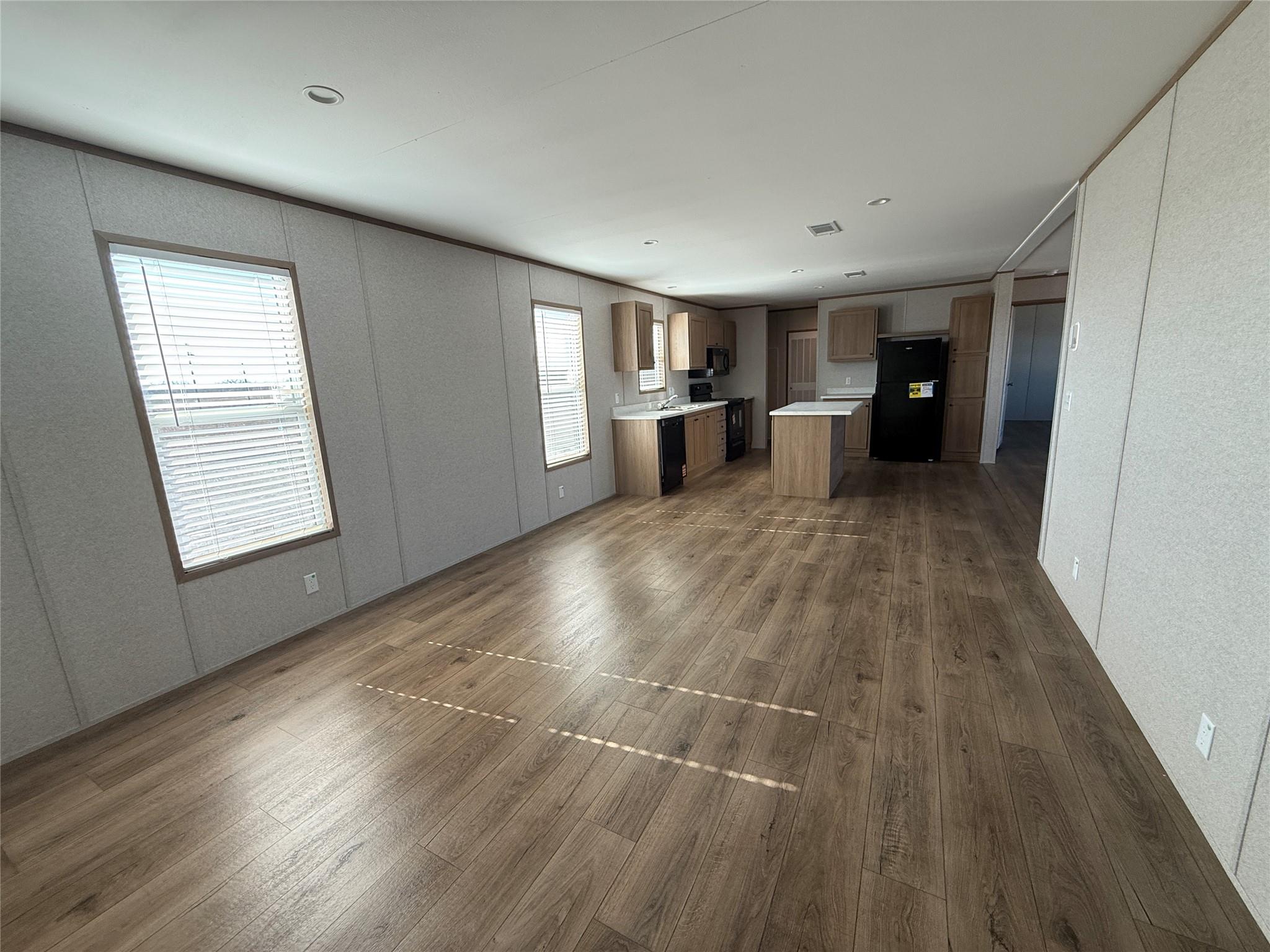 175 Altidore Dr, Dale, TX 78616