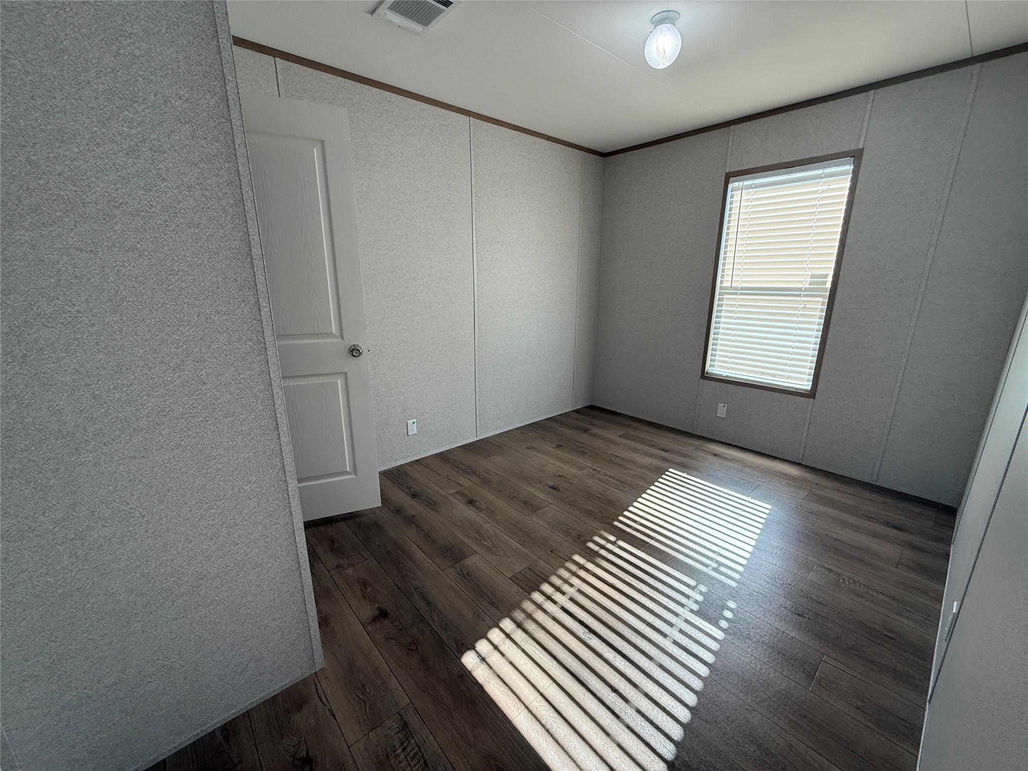 175 Altidore Dr, Dale, TX 78616