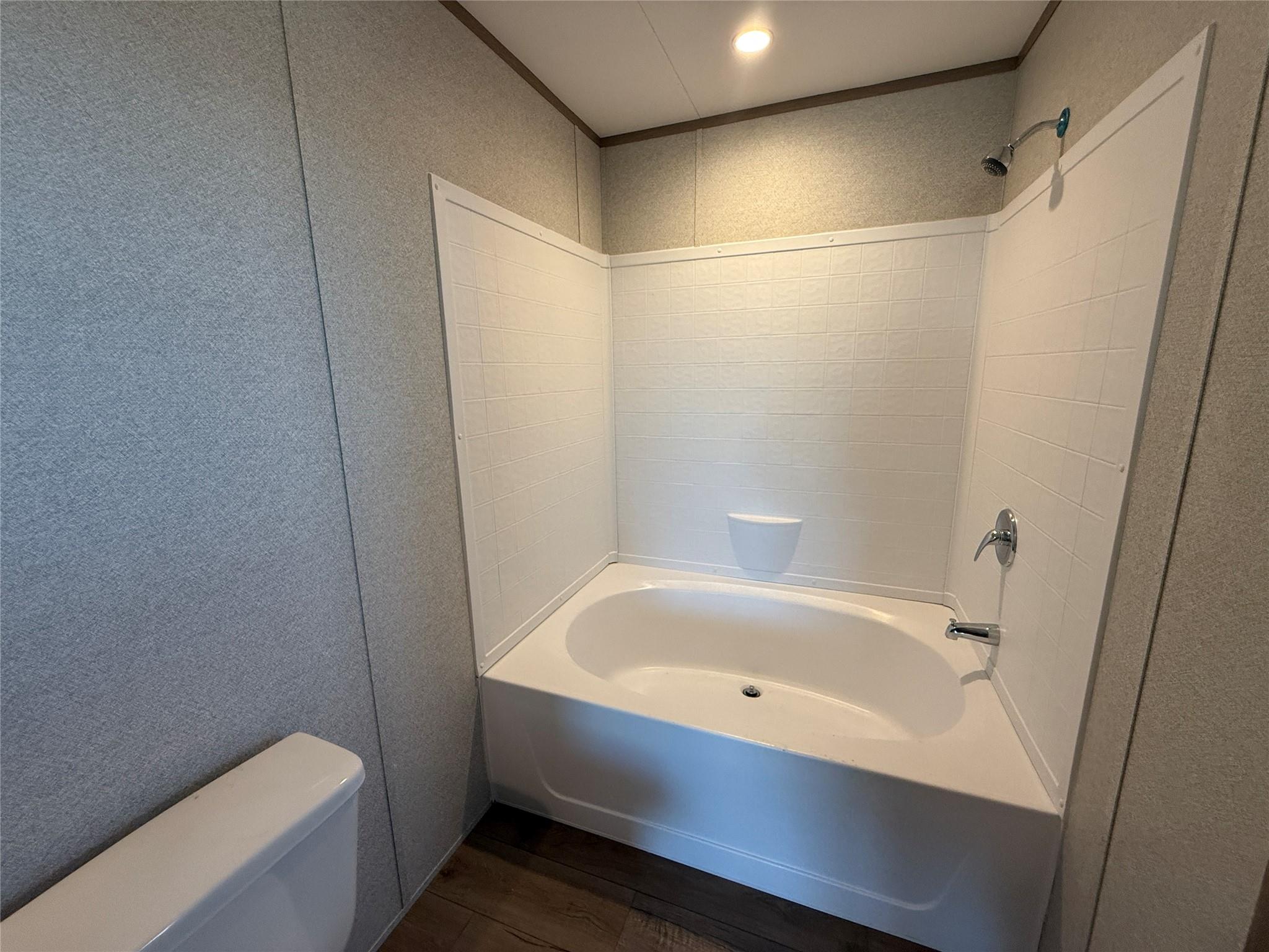 175 Altidore Dr, Dale, TX 78616