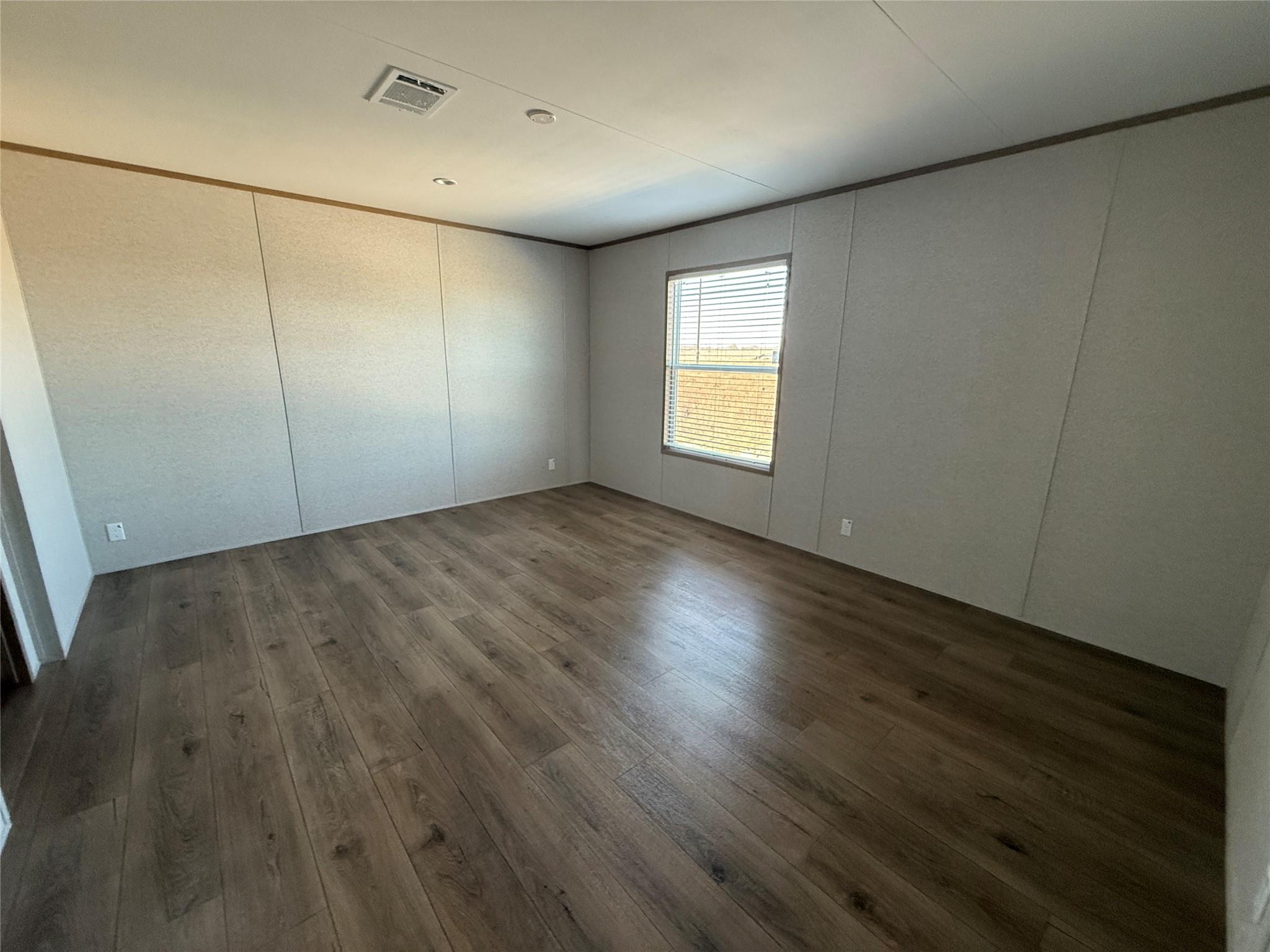 175 Altidore Dr, Dale, TX 78616