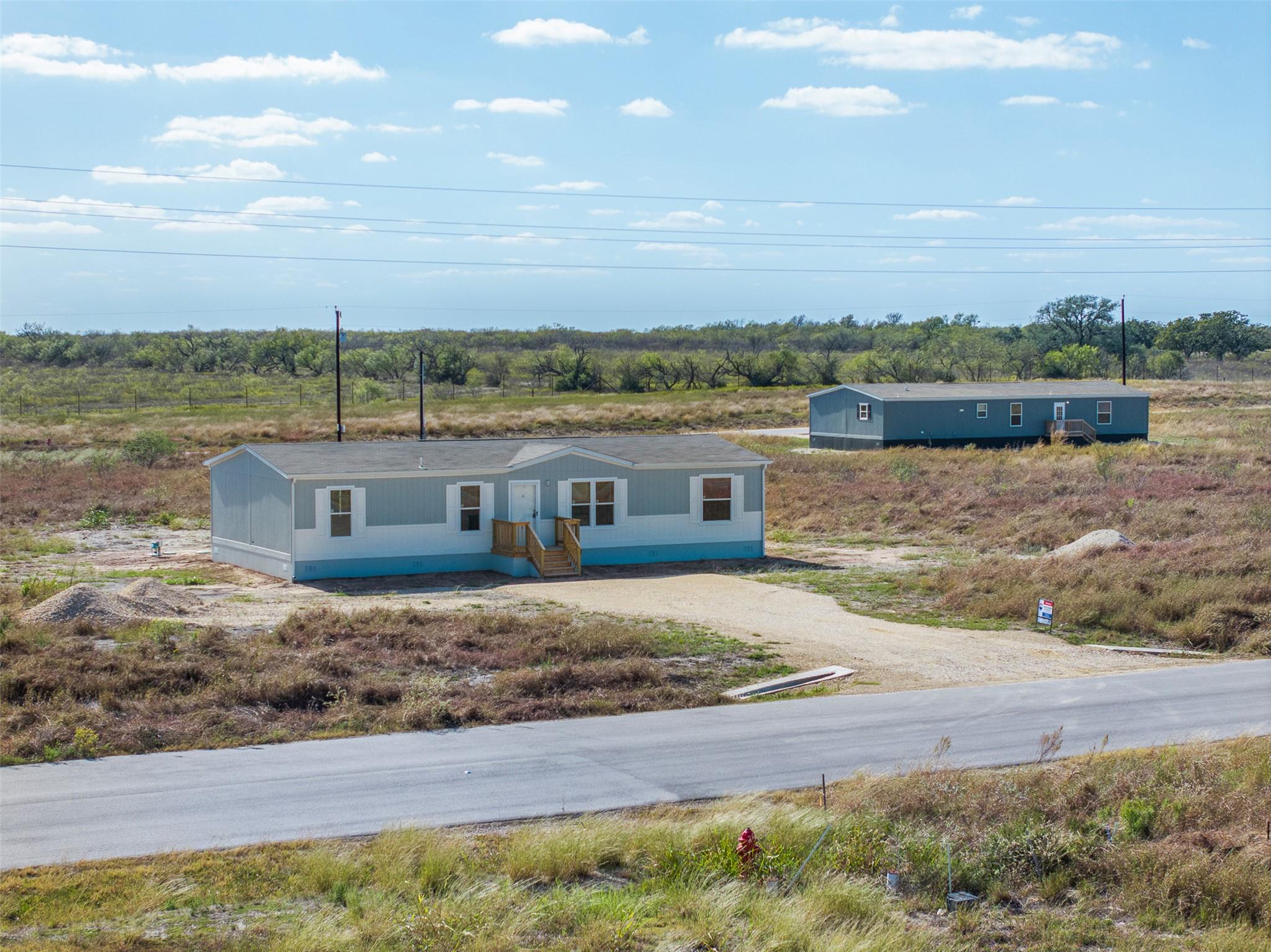 175 Altidore Dr, Dale, TX 78616