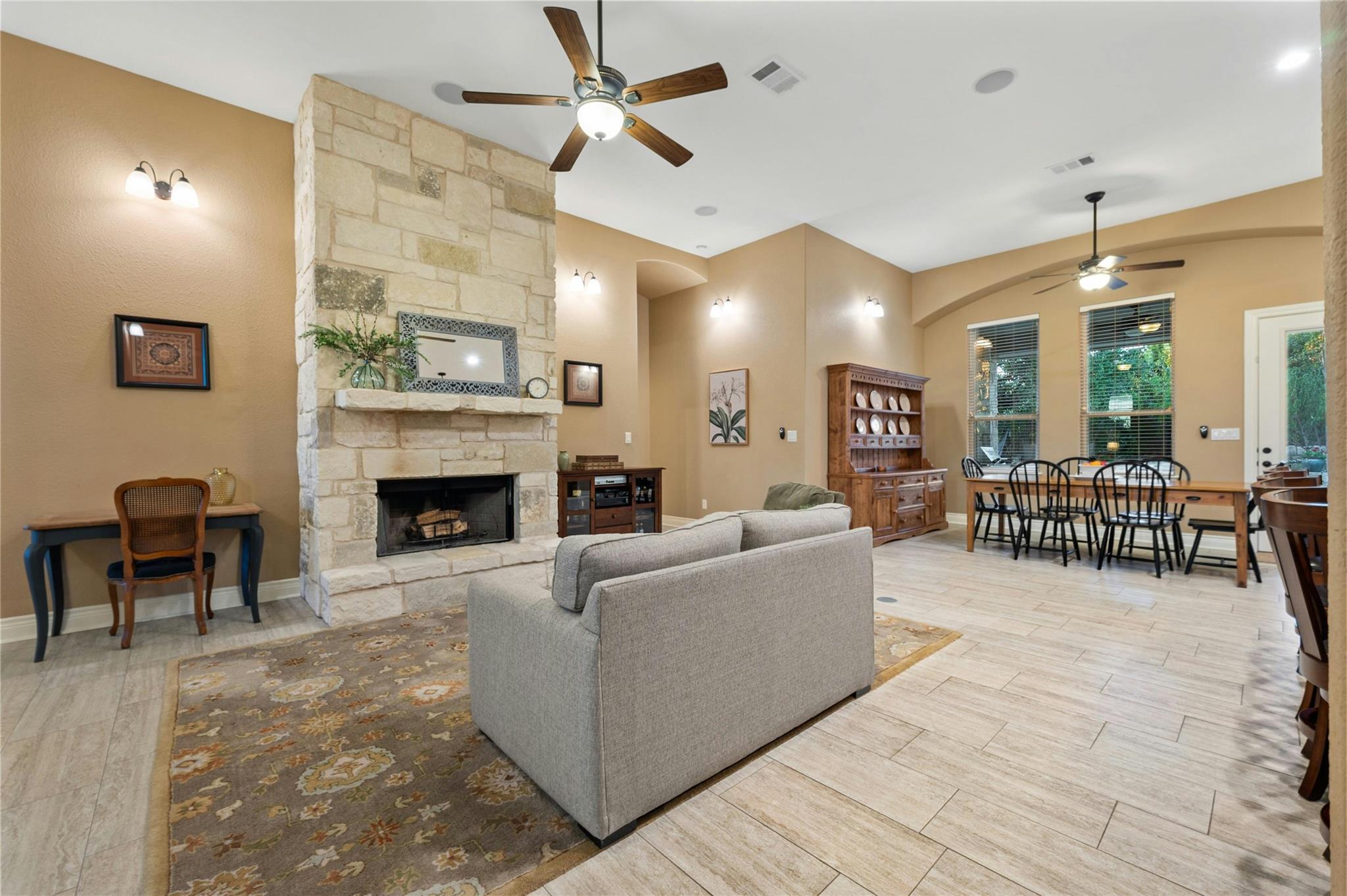 201 Greenridge Ln, Dripping Springs, TX 78620