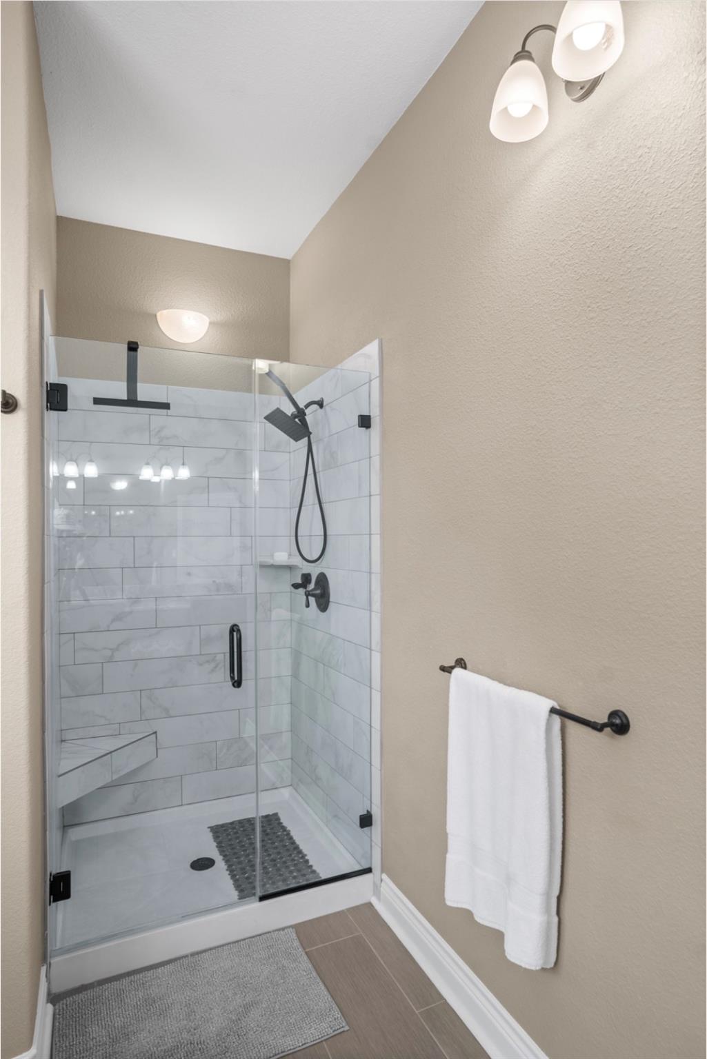 201 Greenridge Ln, Dripping Springs, TX 78620