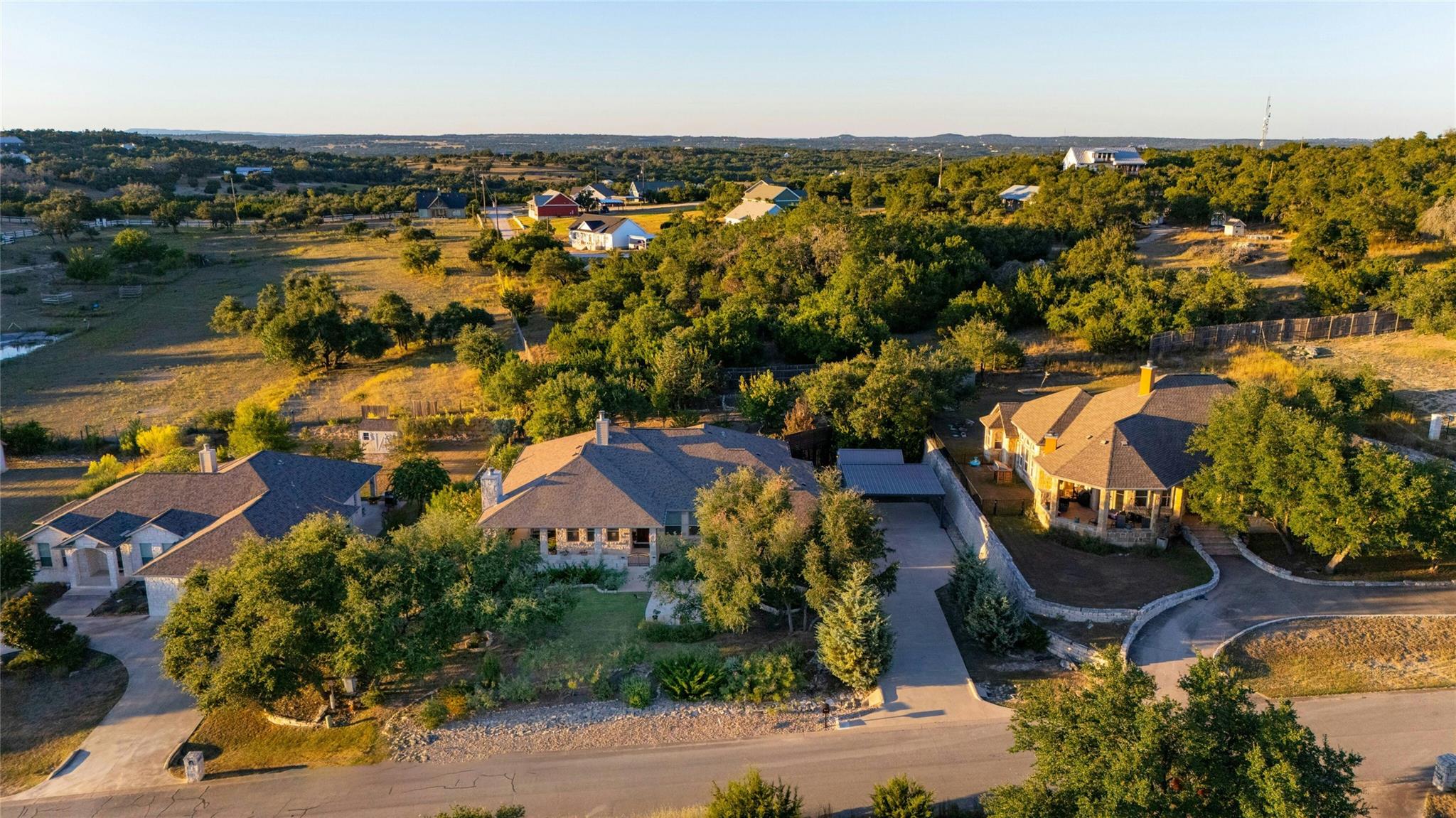 201 Greenridge Ln, Dripping Springs, TX 78620