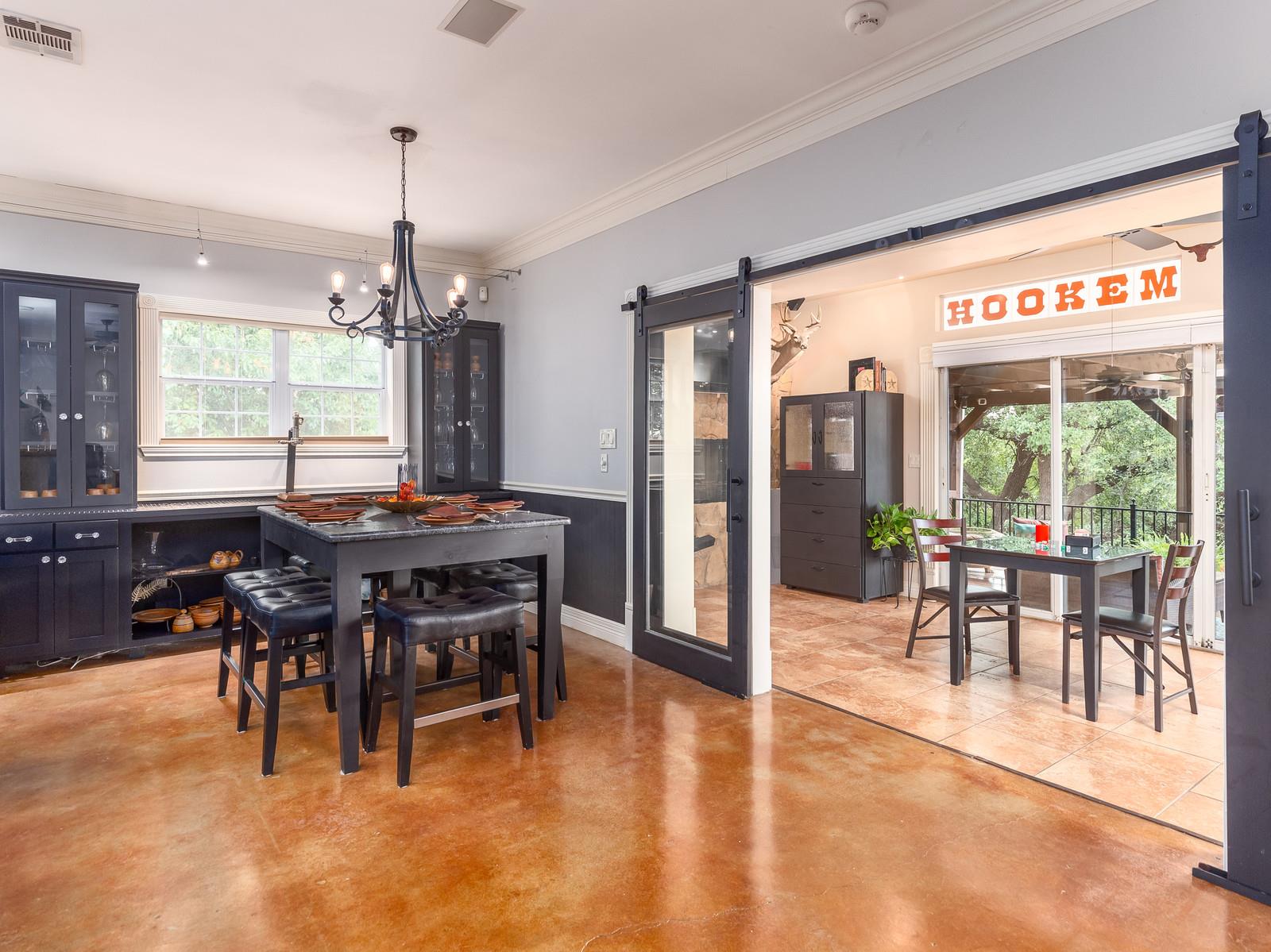 1900 RED ROCK Dr, Round Rock, TX 78665