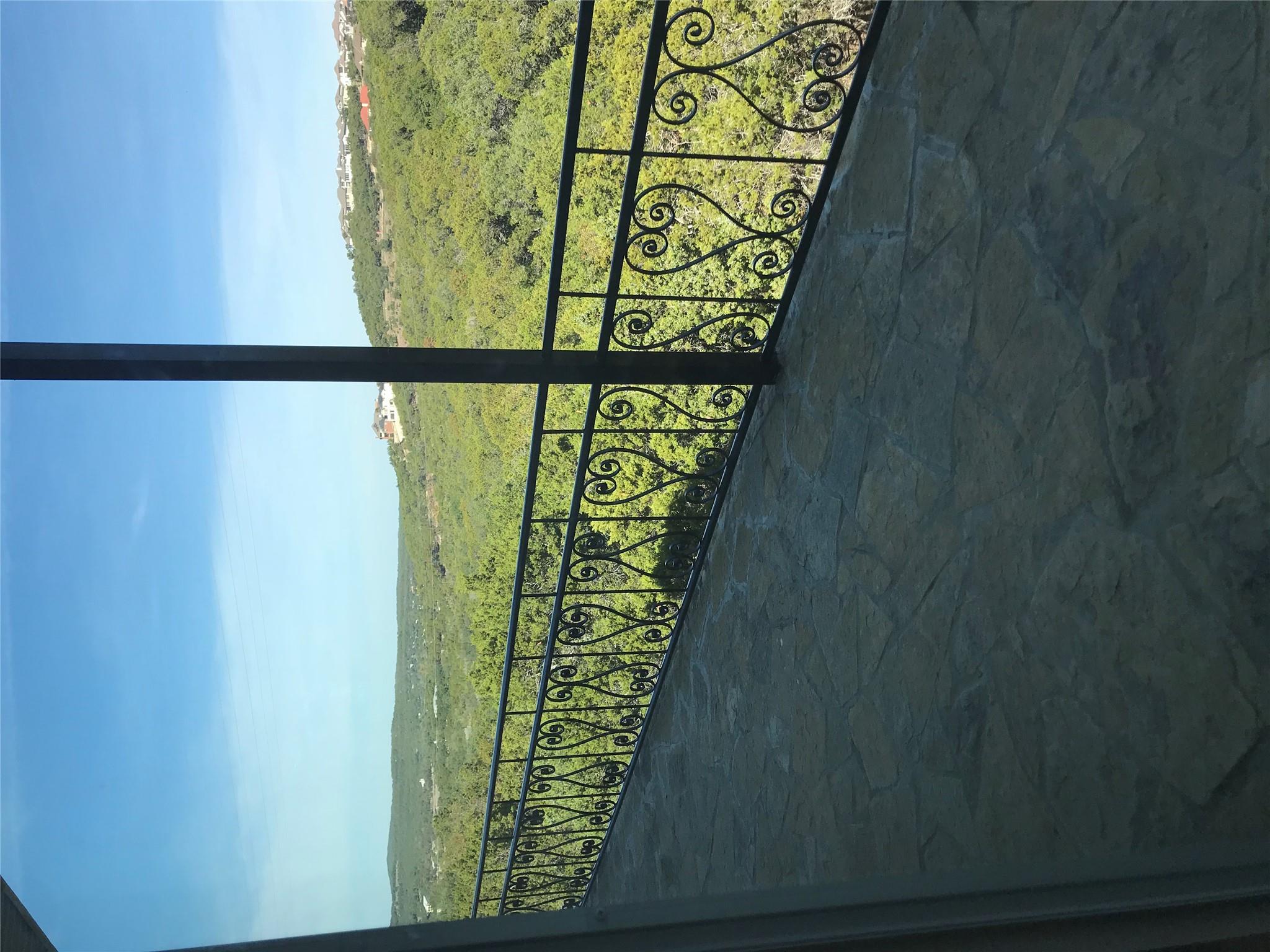 19600 Bee Creek Tavern Rd # B, Spicewood, TX 78669