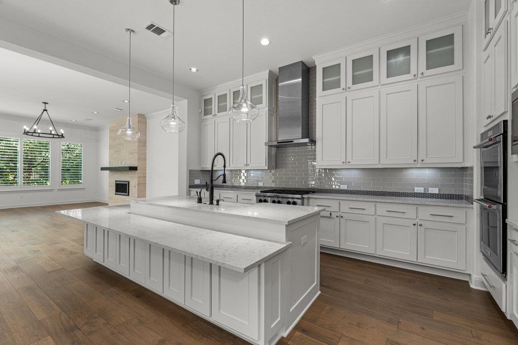 406 Woodside Ter, Austin, TX 78738