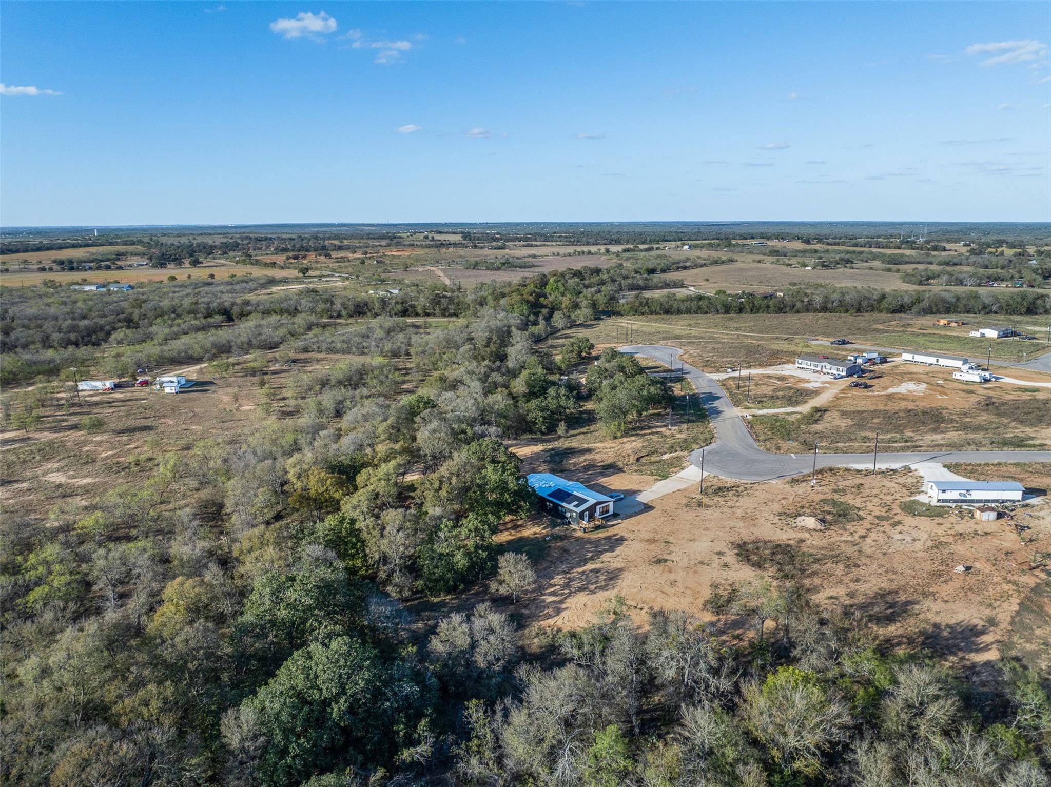 123 Grace Ln, Dale, TX 78616