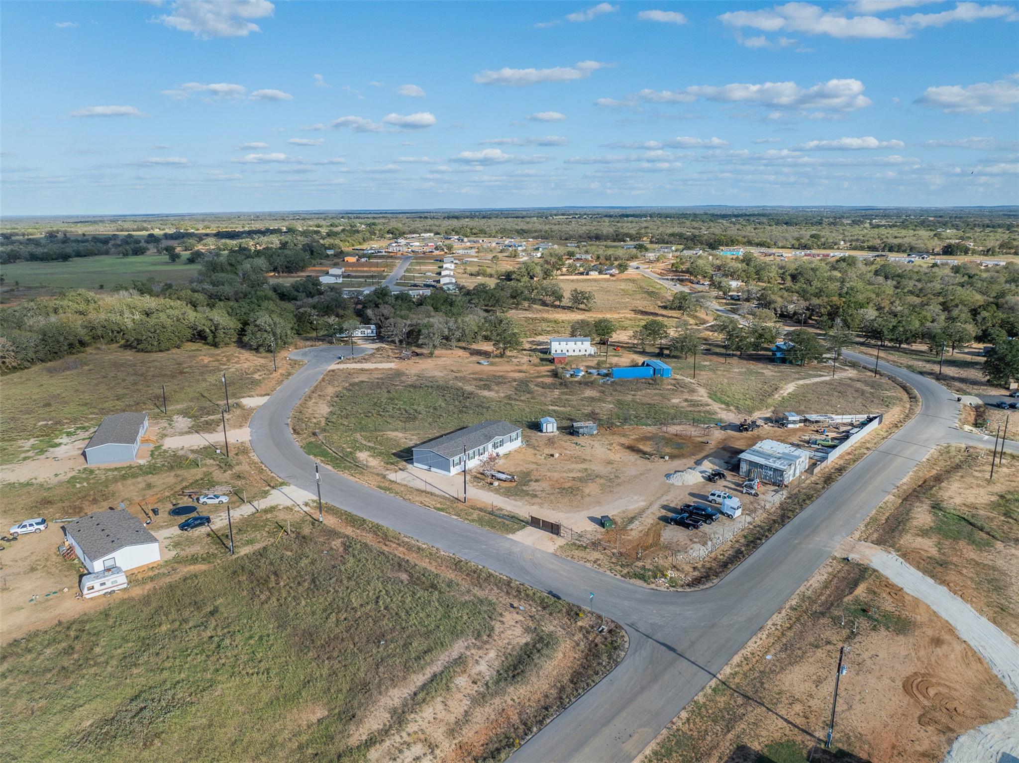 150 Azalea Cor, Dale, TX 78616