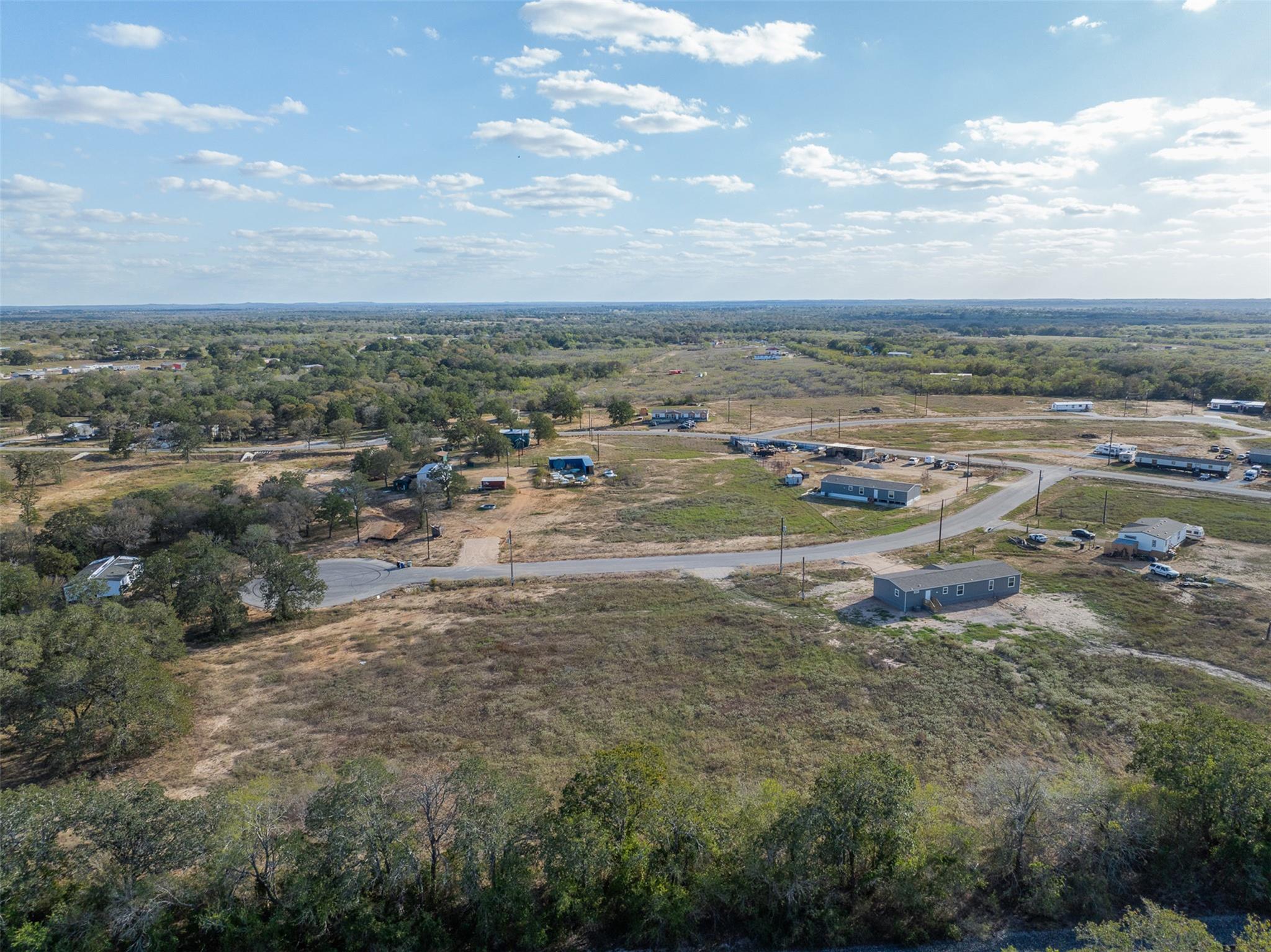 150 Azalea Cor, Dale, TX 78616