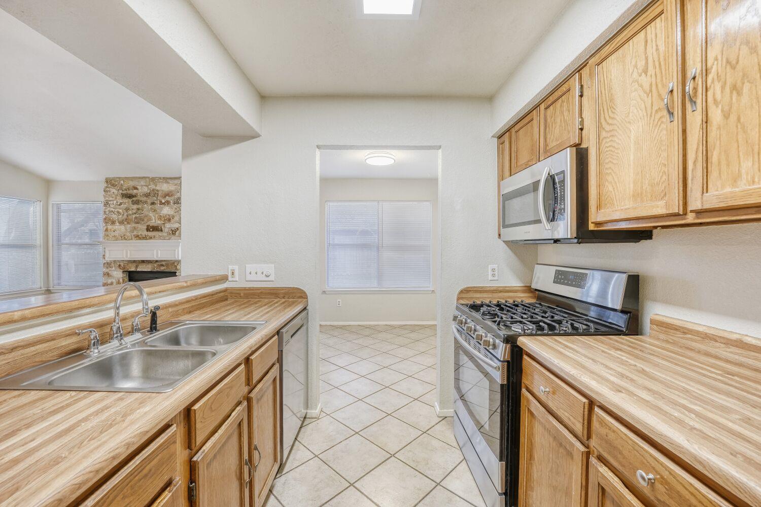 9100 Wagtail Dr, Austin, TX 78748