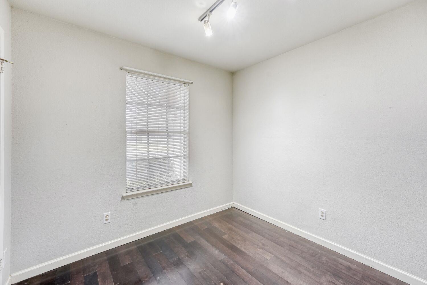 9100 Wagtail Dr, Austin, TX 78748