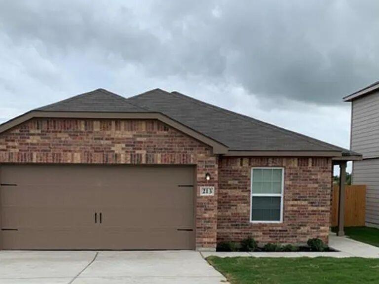 213 N Crescent park Dr, Jarrell, TX 76537