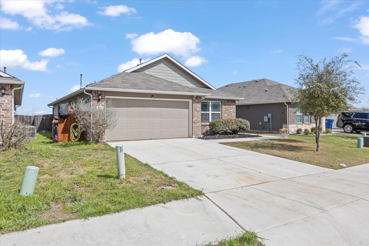 342 Kowald Ln N, New Braunfels, TX 78130