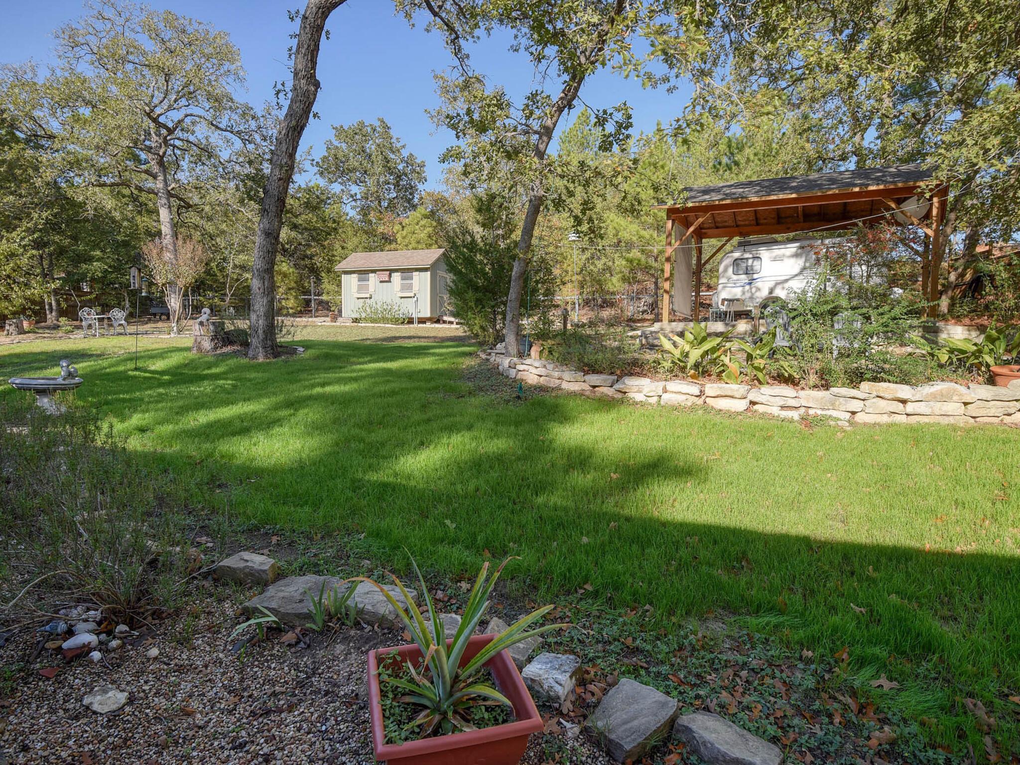 191 Mamalu Dr, Bastrop, TX 78602