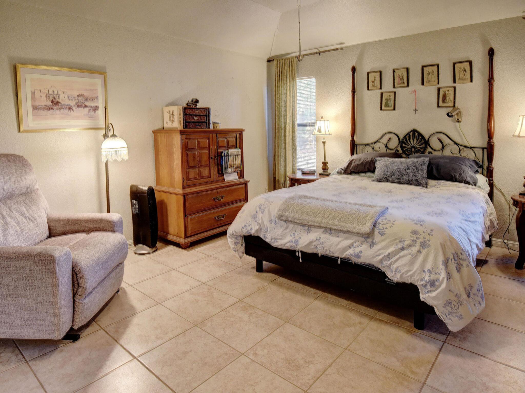 191 Mamalu Dr, Bastrop, TX 78602