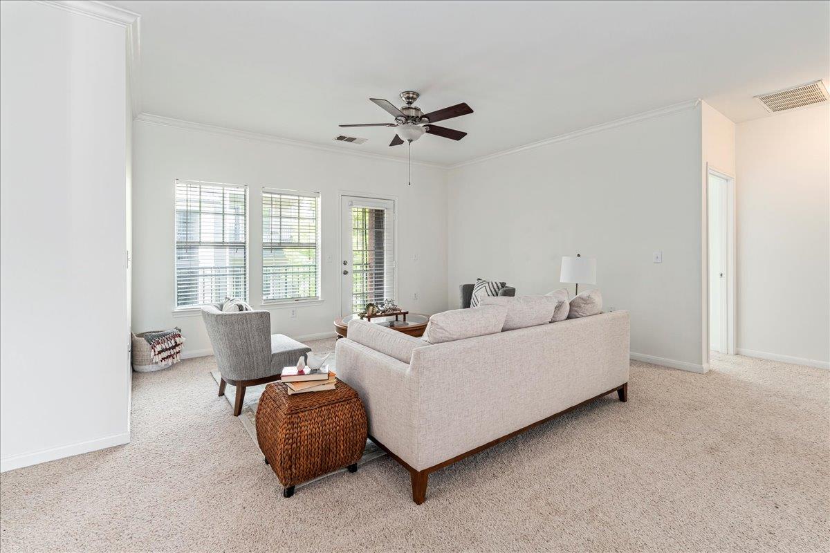 2900 S Lakeline Blvd # 124, Cedar Park, TX 78613