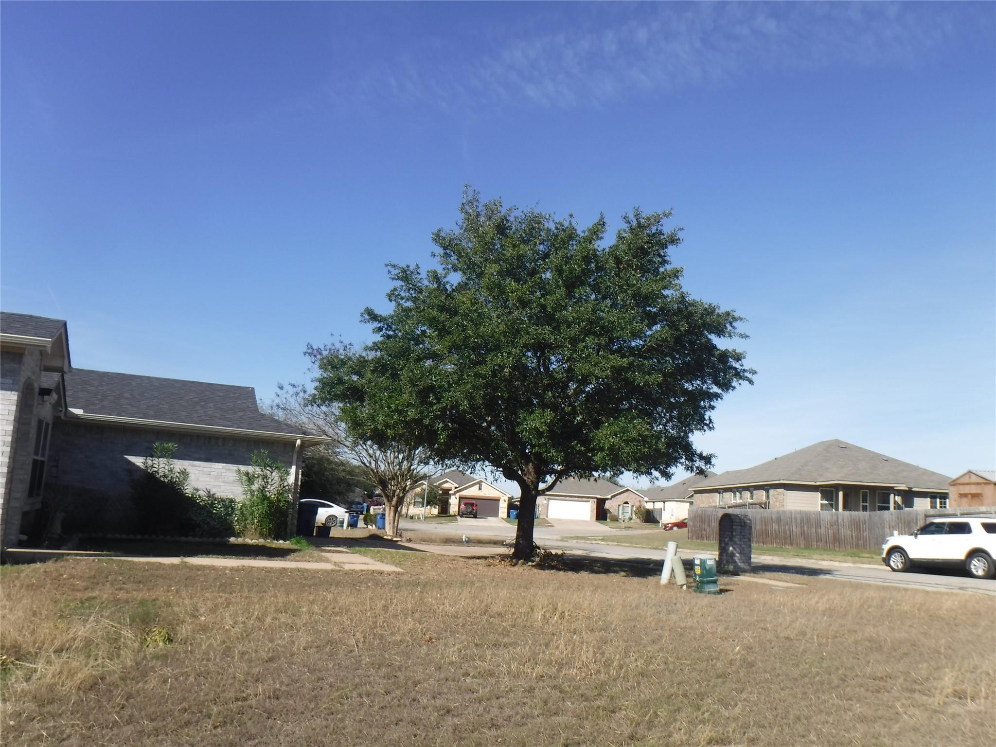 317 Gettysburg Loop, Elgin, TX 78621