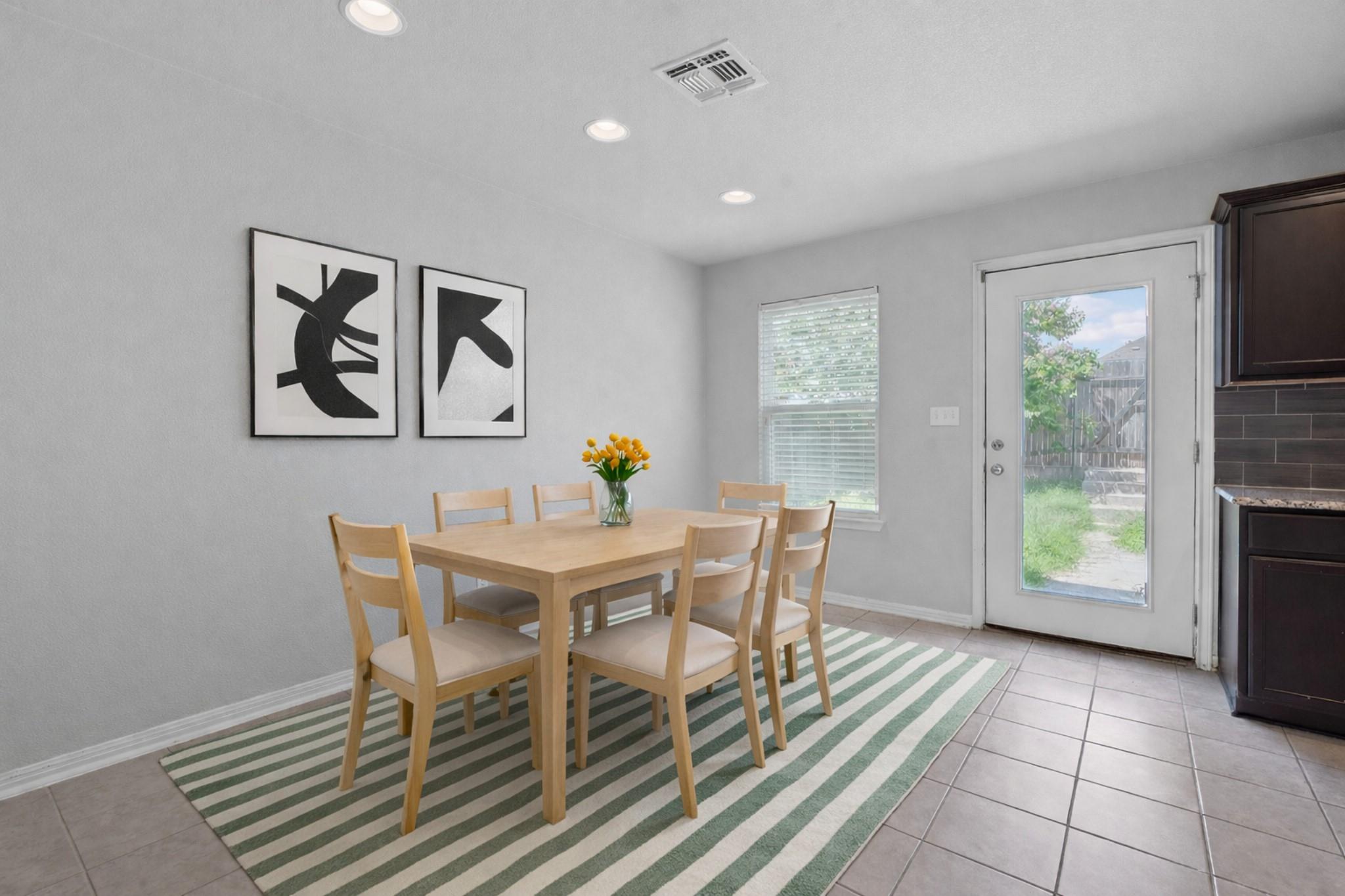 134 Friendship Oak Dr, San Marcos, TX 78666